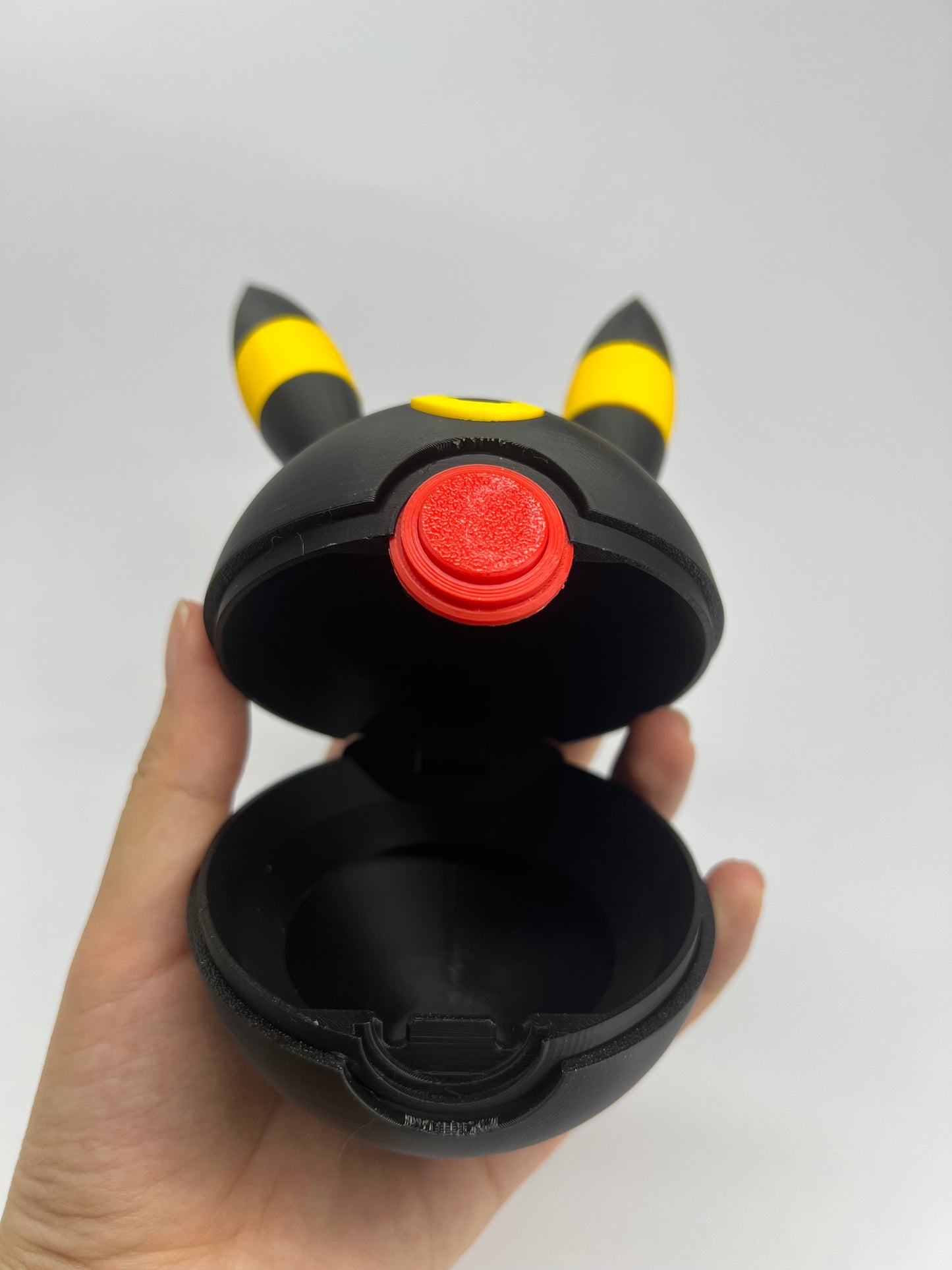 Pokéball Umbreon - The Dark Type Mystery Awaits!